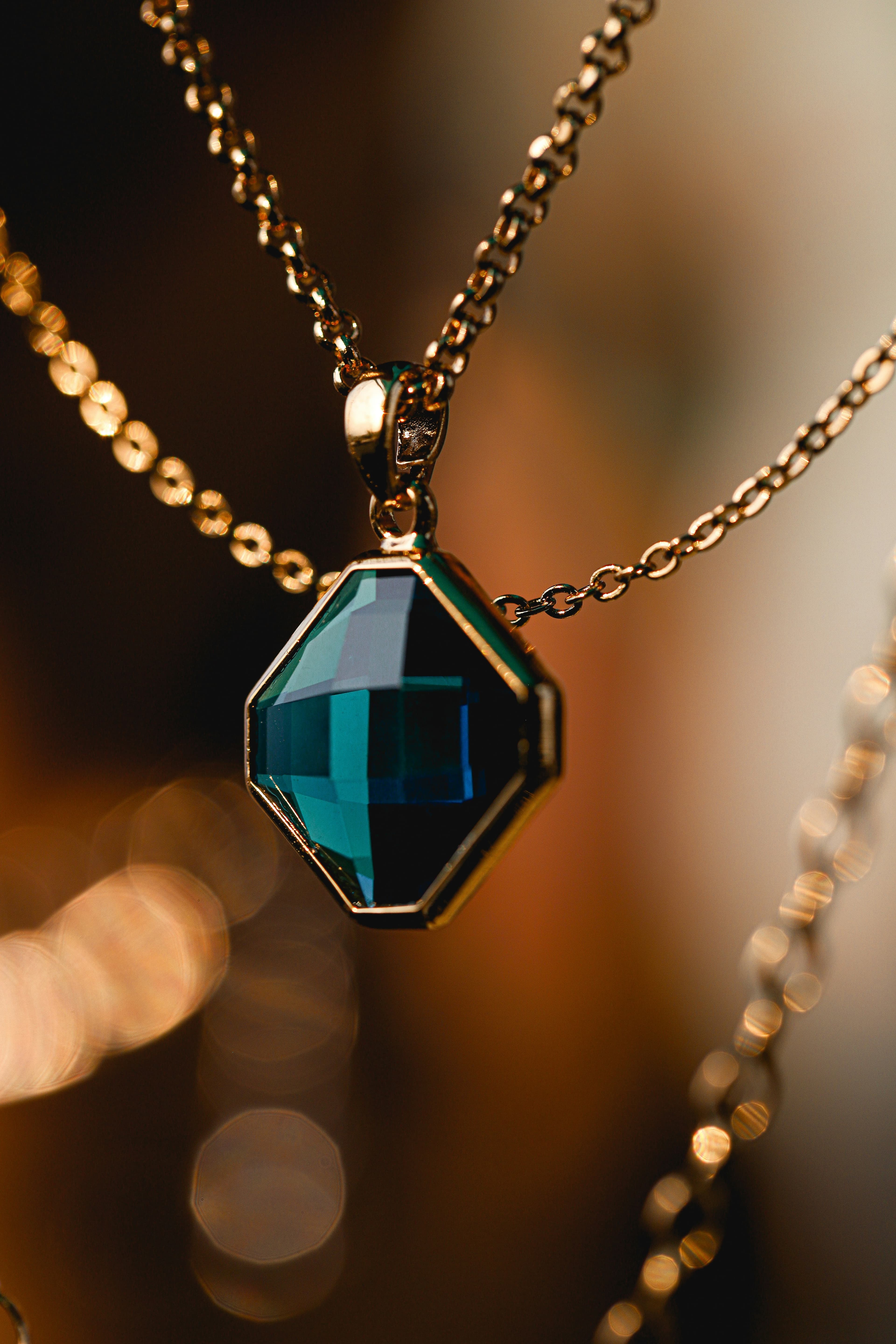 Mejuri Bold Herringbone Chain